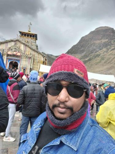 JJ Jitu Jitendra near kedarnath temple