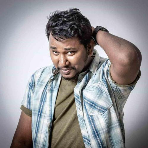 JJ Jitu Jitendra pose