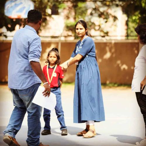 jitu jitendra directing a scene