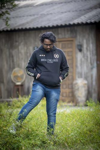 jj jitu jitendra chilling