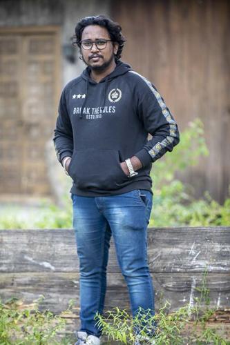 jj jitu jitendra photo pose